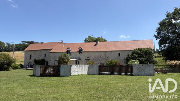 Maison à vendre 10 pièces 263 m² Dangé-Saint-Romain