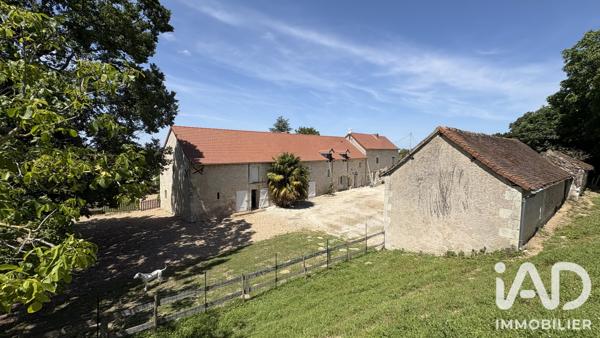 Maison à vendre 10 pièces 263 m² Dangé-Saint-Romain