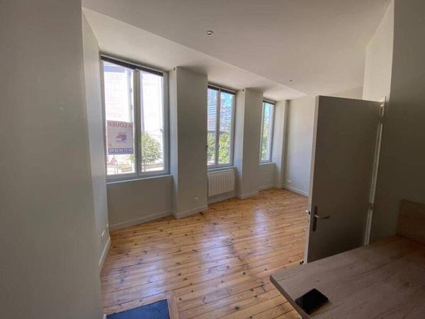 Appartement 1 pièce                                        - 42000 Saint-Étienne Réf : 12614