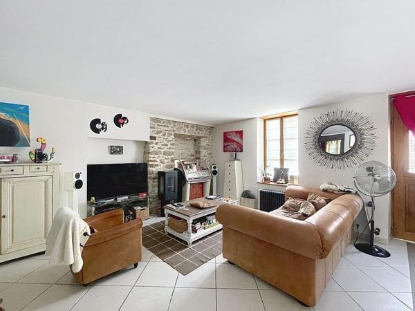 Maison traditionnelle en pierre du XIX ème siècle