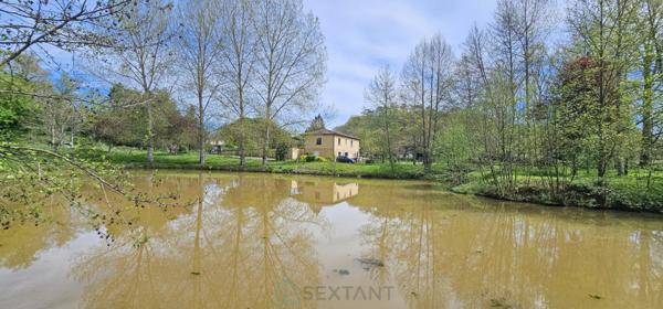 Maison de198 m² comprenant 2 appartements indépendants.