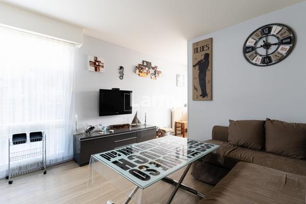 Appartement + annexe + parking