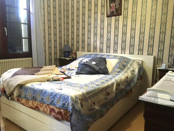 VENDU EN VIAGER occupé Femme 79 ans