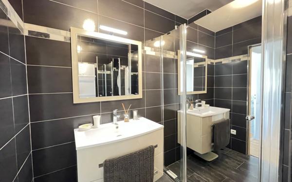 Appartement à vendre    5 pièces • 130,64 m2 La Rochelle