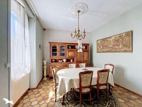 Maison à vendre 149 600 € Sainte-Maure-de-Touraine 6 p 160 m² DPE E