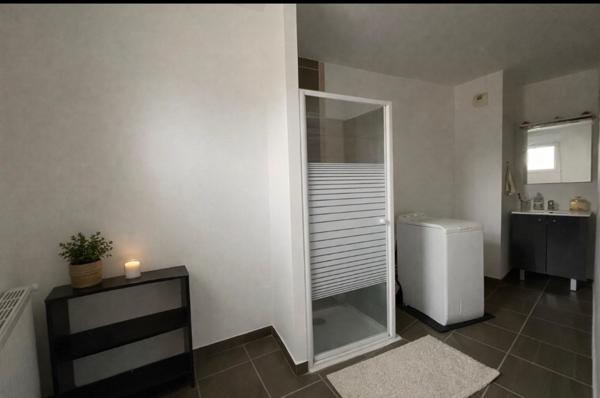 T2 – 41 m² – Hyper centre Montlouis-sur-Loire – Parking couvert – Loué