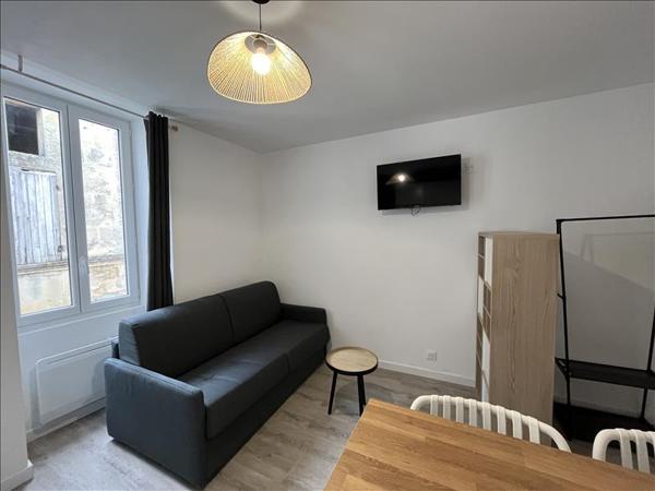 Appartement à louer |  ST JEAN D ANGELY |  1 pièce | 16 m²