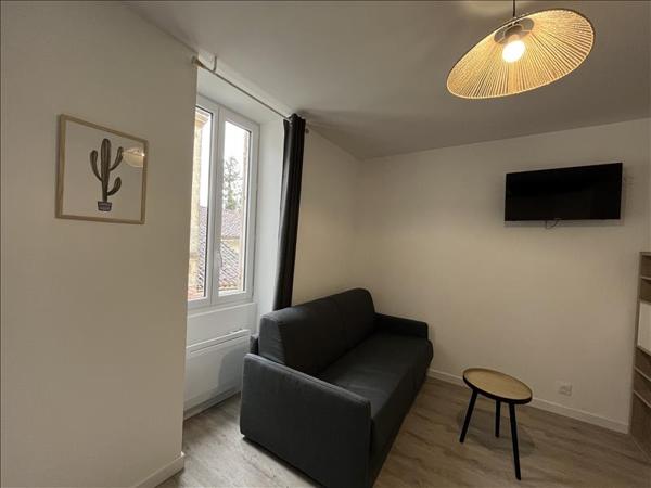 Appartement à louer |  ST JEAN D ANGELY |  1 pièce | 16 m²