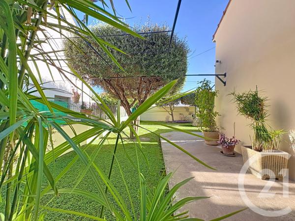 Maison à vendre  4 pièces - 94,78 m2 ARLES - 13