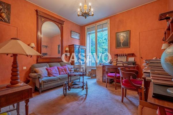 Vente Appartement 6 pièces de 204m² - 13008 Marseille
