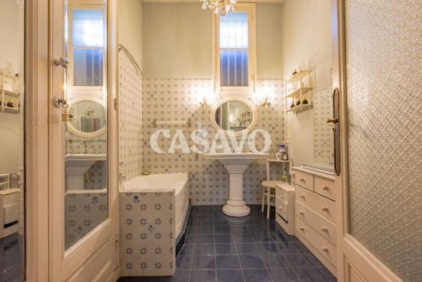 Vente Appartement 6 pièces de 204m² - 13008 Marseille