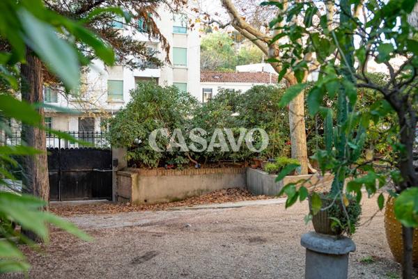 Vente Appartement 6 pièces de 204m² - 13008 Marseille
