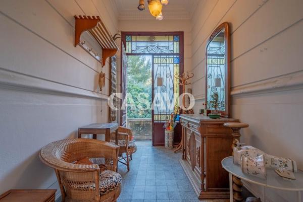 Vente Appartement 6 pièces de 204m² - 13008 Marseille