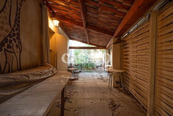 Vente Appartement 6 pièces de 204m² - 13008 Marseille