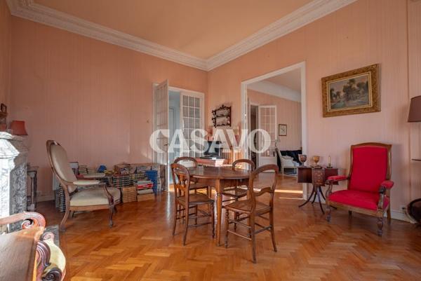 Vente Appartement 6 pièces de 204m² - 13008 Marseille