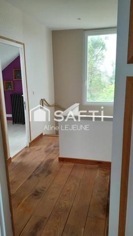 Fleury les Aubrais. Gare + Tramway à pied, 5 p, 4 chambres, double garage, jardin clos sans vis à vis.