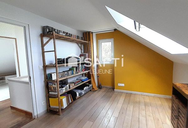 Fleury les Aubrais. Gare + Tramway à pied, 5 p, 4 chambres, double garage, jardin clos sans vis à vis.