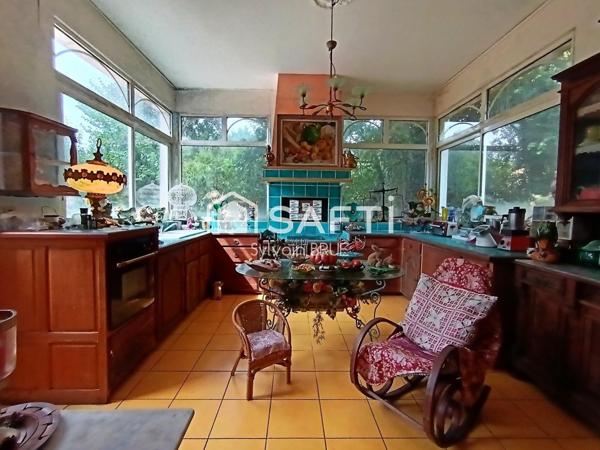 Château d'architecte, de type moderne "Anglais/Français"