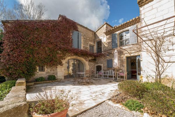 Mas authentique, charme intemporel et art de vivre provençal