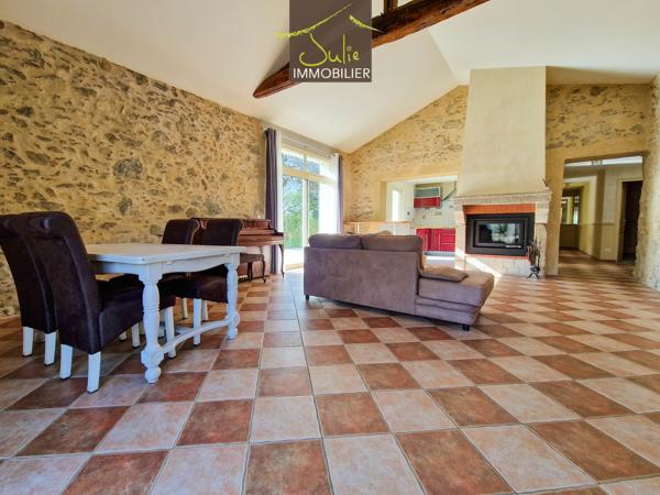 BELLE PROPRIETE de PLAIN PIED de 157m² A LA CAMPAGNE
