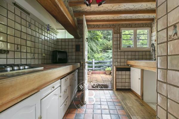 Bièvres, Maison 5 Chambres -  215 m² à vendre