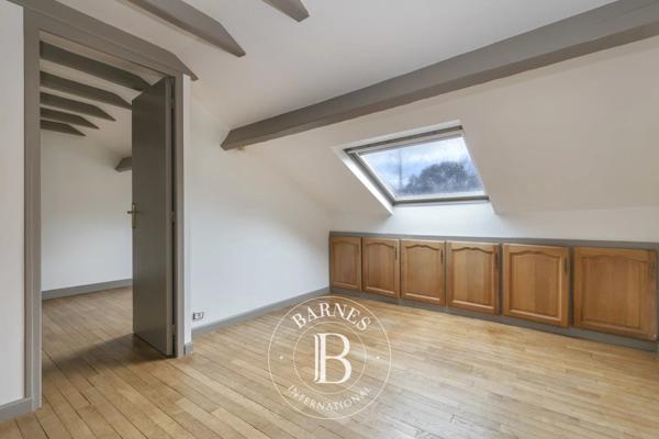 Bièvres, Maison 5 Chambres -  215 m² à vendre