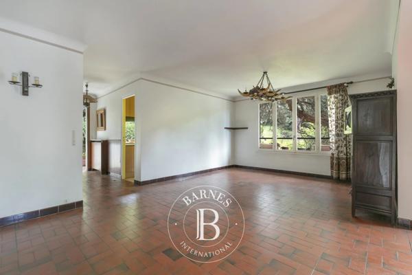 Bièvres, Maison 5 Chambres -  215 m² à vendre