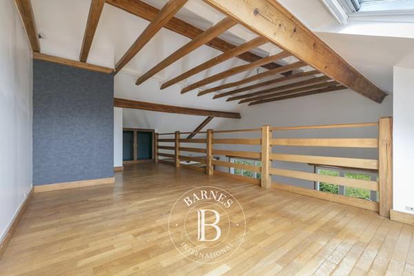 Bièvres, Maison 5 Chambres -  215 m² à vendre