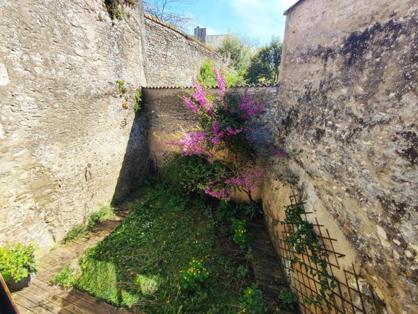 Immobilier Mirebeau (86110) – Maison de ville 146m2 – 112 500 €