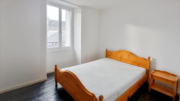 Immeuble La Souterraine 6 pièce(s) 125 m2