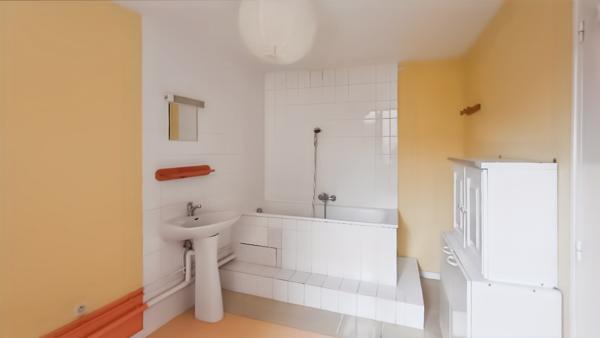 Immeuble La Souterraine 6 pièce(s) 125 m2