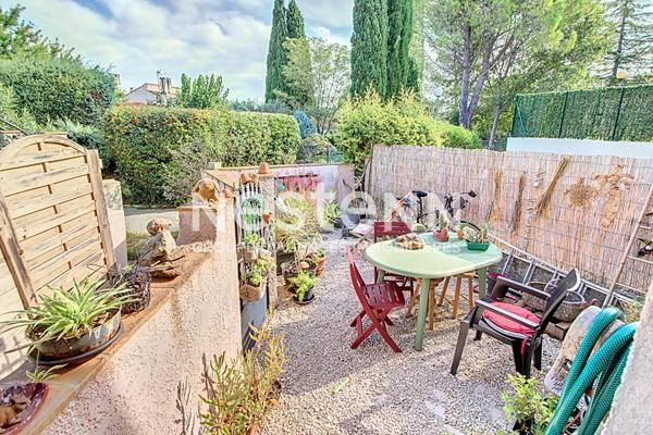 A VENDRE à LORGUES ! Charmante maison de 70 m² avec deux extérieur à deux pas du centre-ville !
