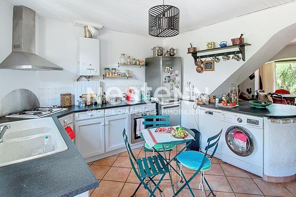 A VENDRE à LORGUES ! Charmante maison de 70 m² avec deux extérieur à deux pas du centre-ville !