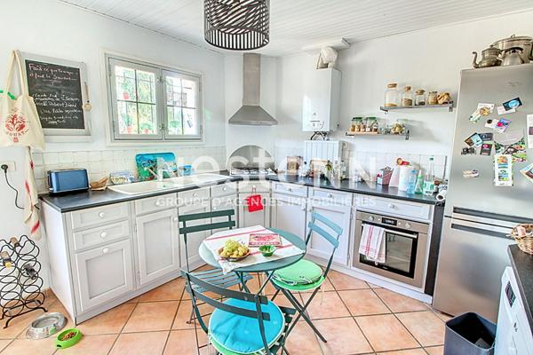 A VENDRE à LORGUES ! Charmante maison de 70 m² avec deux extérieur à deux pas du centre-ville !