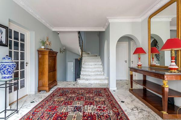 Maison familiale avec jardin et piscine