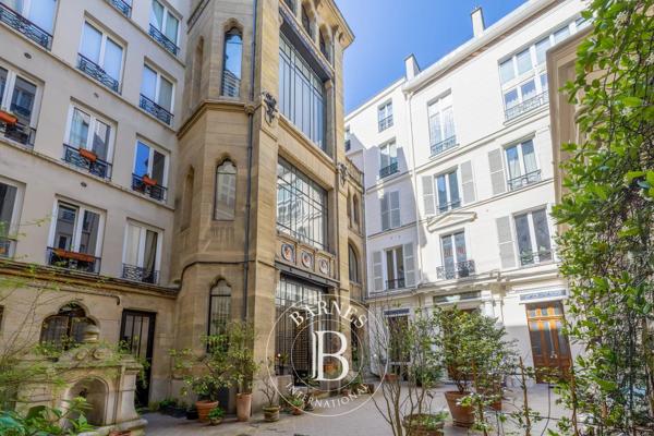 Paris 9ème, Appartement 1 Chambre -  62 m² à vendre