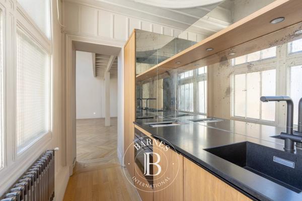 Paris 9ème, Appartement 1 Chambre -  62 m² à vendre