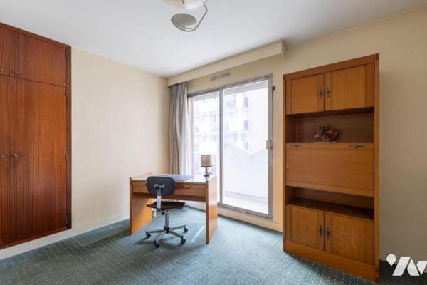 Paris - 75020 - Saint Fargeau - 5 pièces  avec balcons, cave et parking