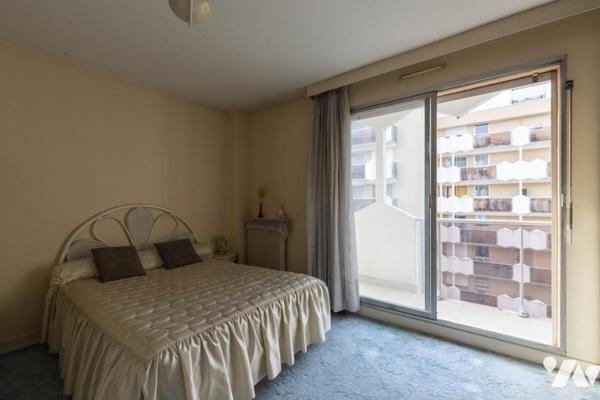 Paris - 75020 - Saint Fargeau - 5 pièces  avec balcons, cave et parking