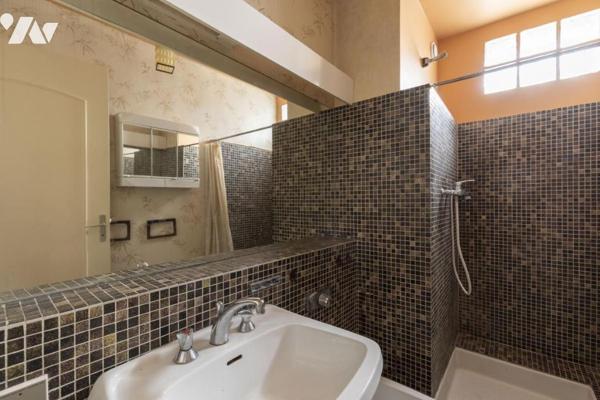 Paris - 75020 - Saint Fargeau - 5 pièces  avec balcons, cave et parking