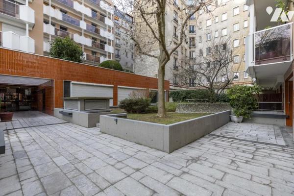 Paris - 75020 - Saint Fargeau - 5 pièces  avec balcons, cave et parking