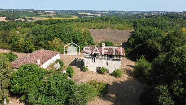 Tour de Garde exceptionnelle du XVème siècle et maison du XVIIIème sur 29 hectares