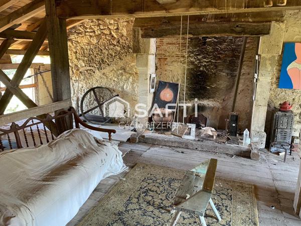 Tour de Garde exceptionnelle du XVème siècle et maison du XVIIIème sur 29 hectares