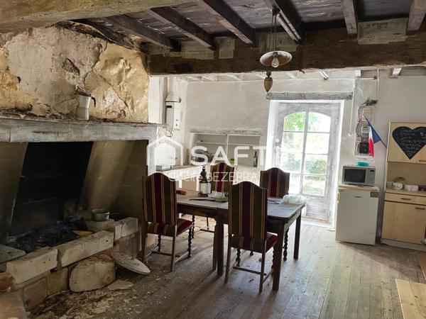 Tour de Garde exceptionnelle du XVème siècle et maison du XVIIIème sur 29 hectares