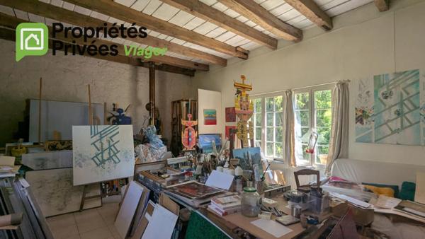 Maison en viager occupé.La Roche Posay .H  89 ANS  F 94ans