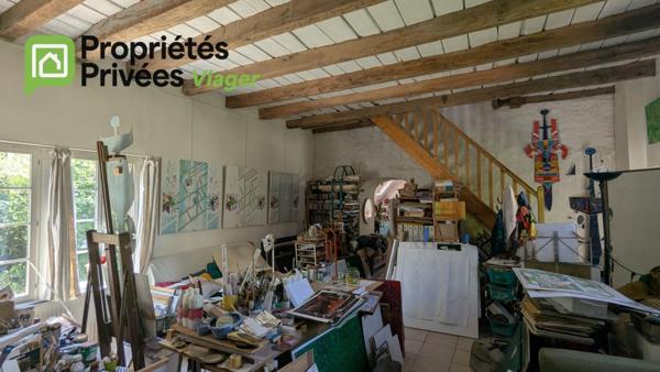 Maison en viager occupé.La Roche Posay .H  89 ANS  F 94ans