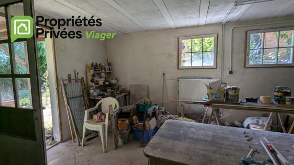 Maison en viager occupé.La Roche Posay .H  89 ANS  F 94ans