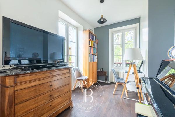 Sèvres, Maison 6 Chambres -  200 m² à vendre