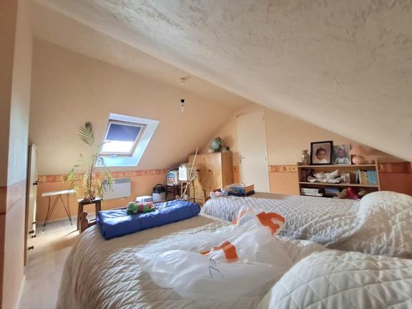 À vendre - Maison individuelle, 8 pièces située à La Bazoge (72650)