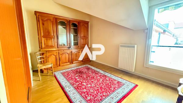 Appartement d'exception 5 pièces 109.38 m2 €495 000 ** - Référence 1607